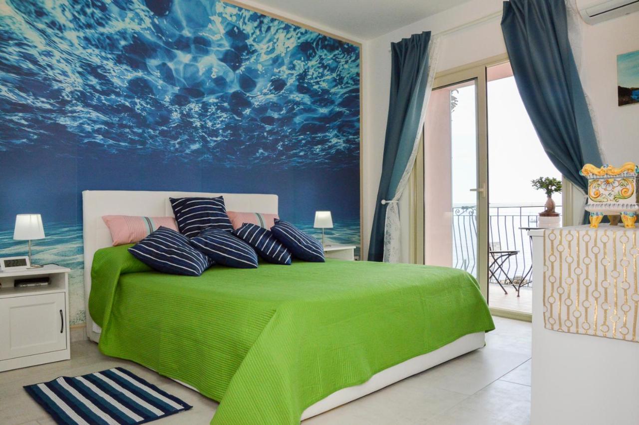 Апартаменты Sun Sea House Taormina Джардини-Наксос Экстерьер фото