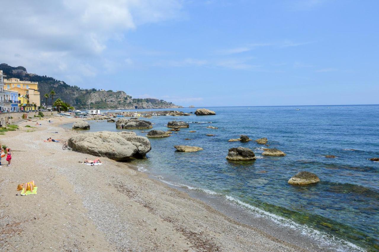 Апартаменты Sun Sea House Taormina Джардини-Наксос Экстерьер фото